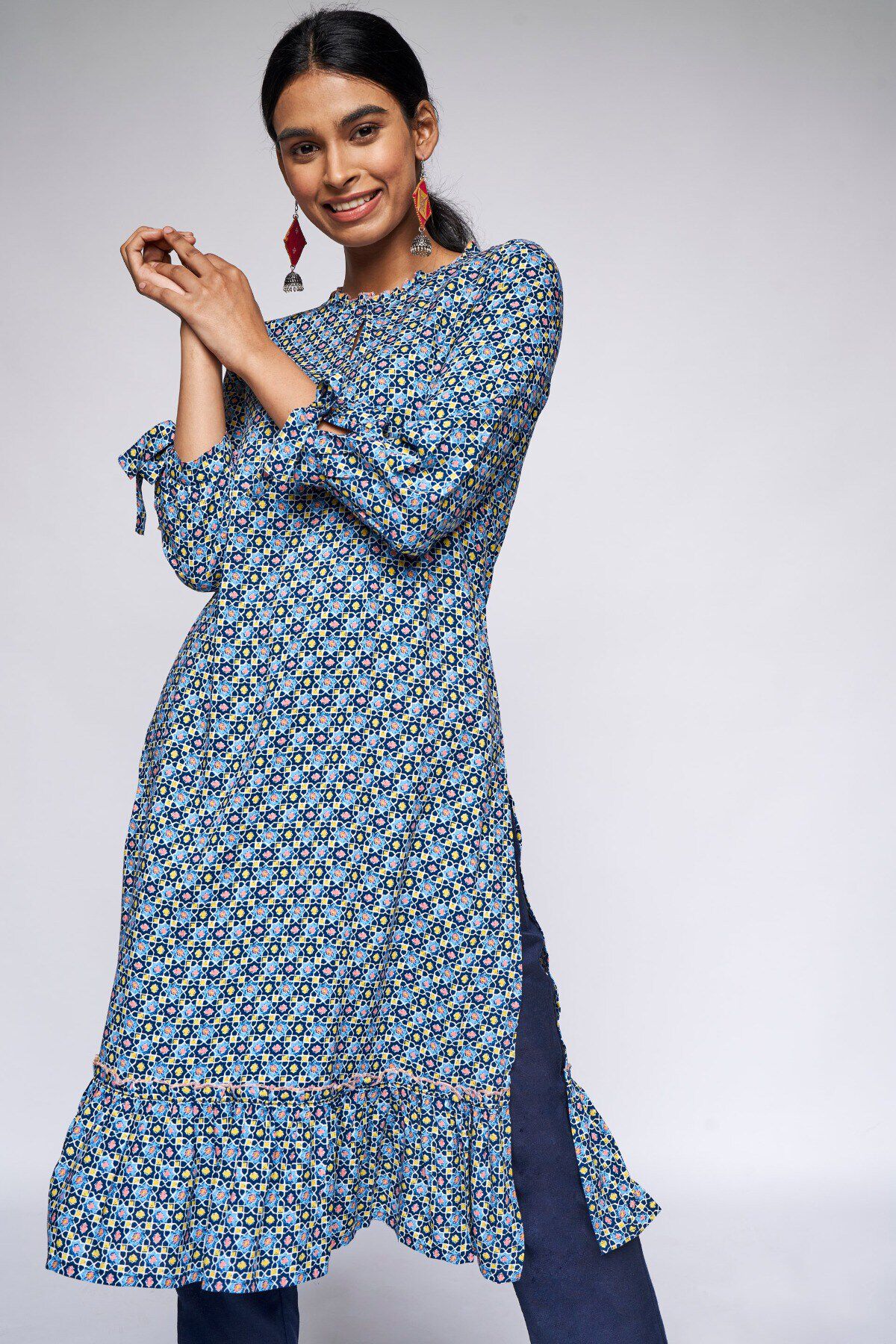 Buy Indigo Geometric Trapese Kurta Online at Best Price at Global
