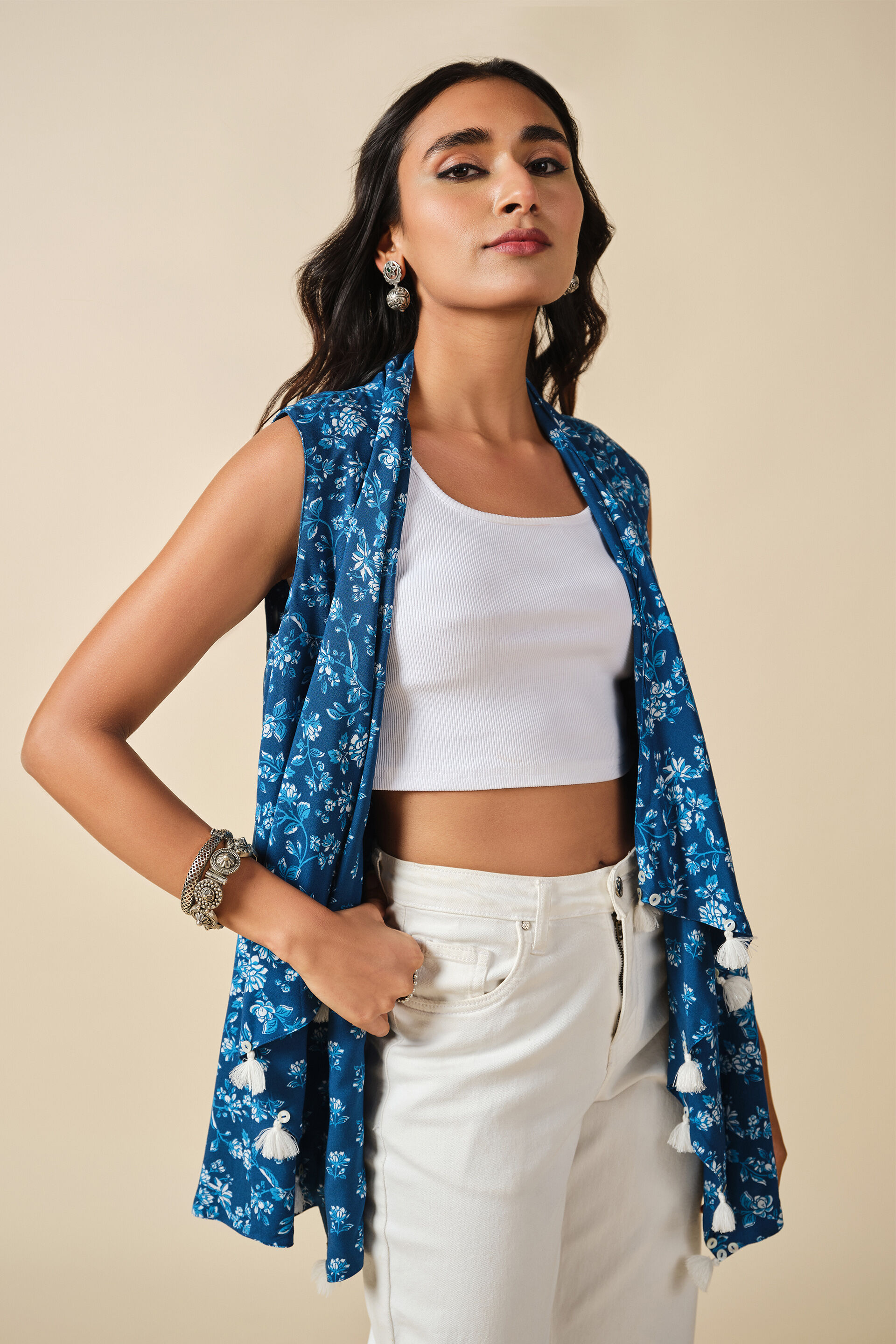 Neela Flow Reversible Shrug, Indigo, image 2