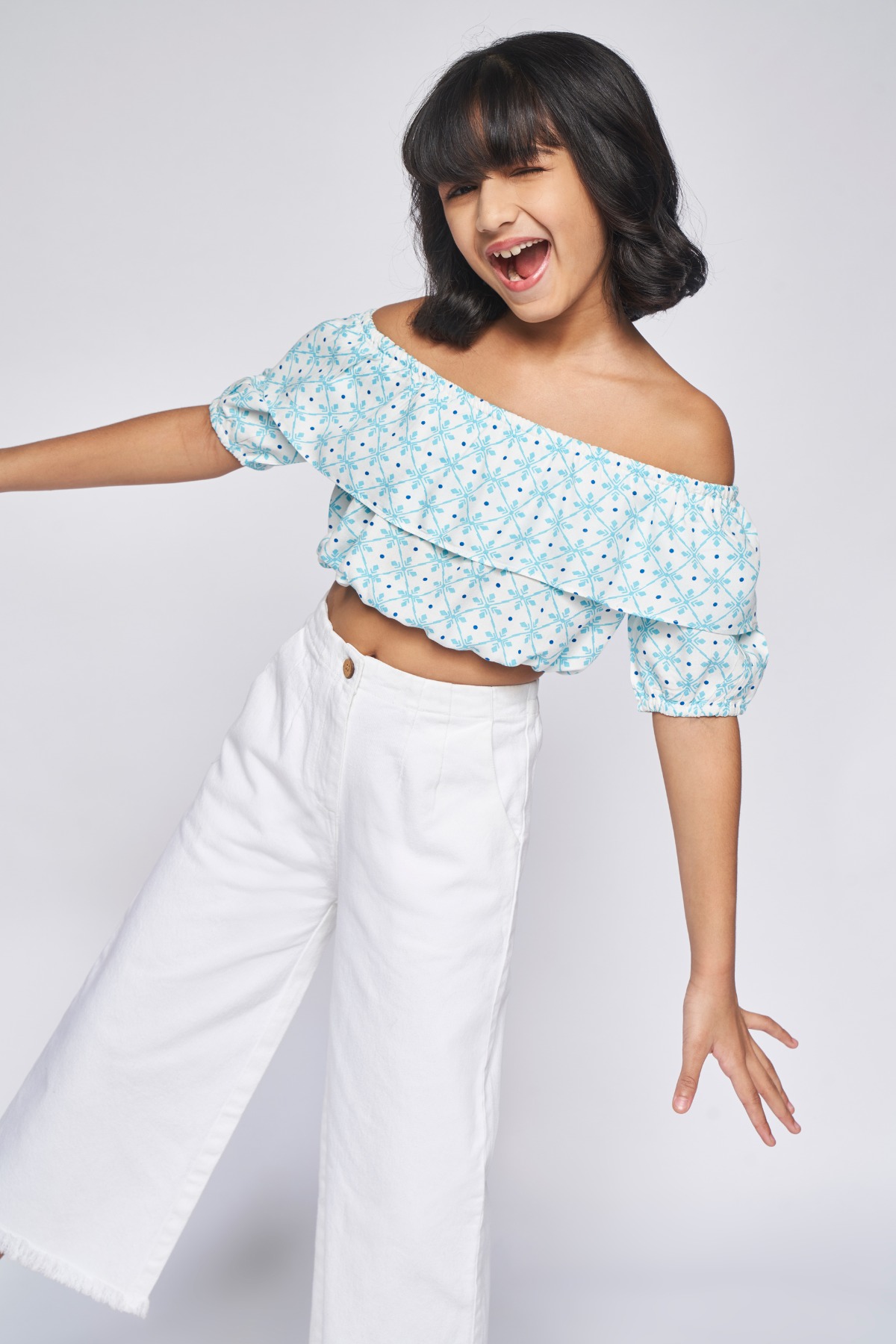 3 - Mint Geometric Straight Top, image 3